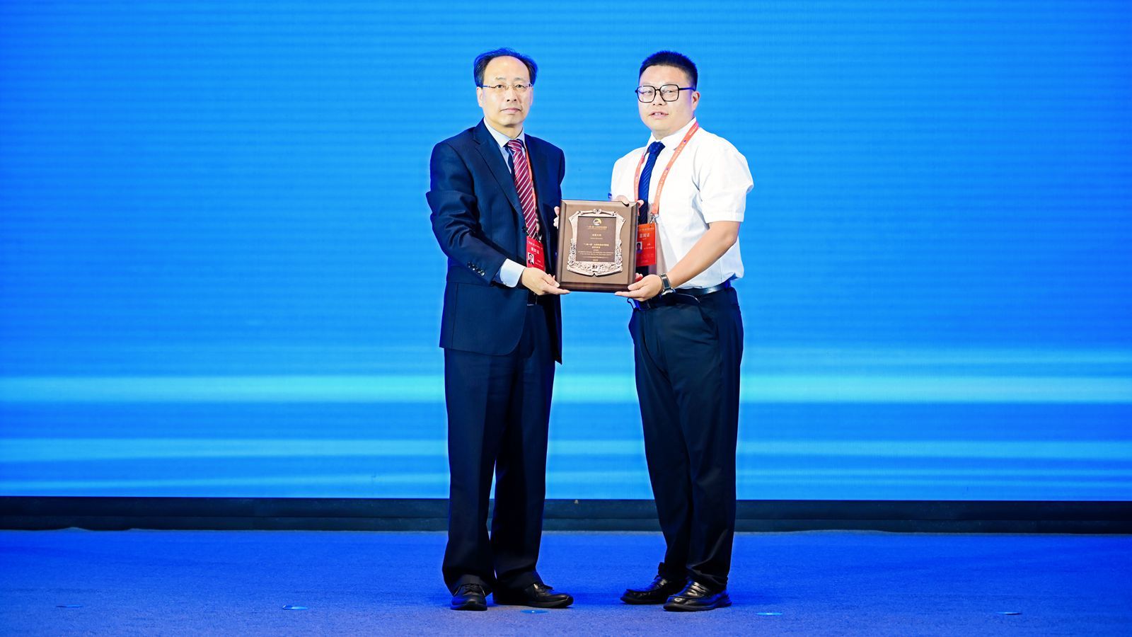 1749881889408563.jpg 4湖南大學(xué)_副本.jpg