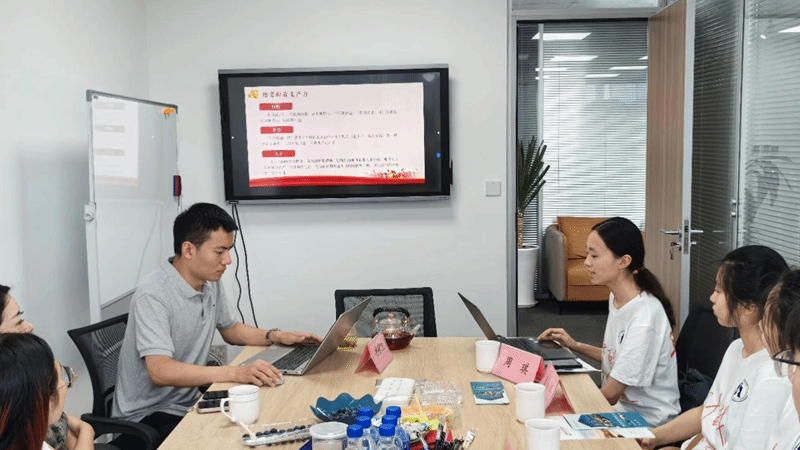 3.“習語新聲”青春實踐團-與企業負責人共同探討對新質生產力的理解_副本.png